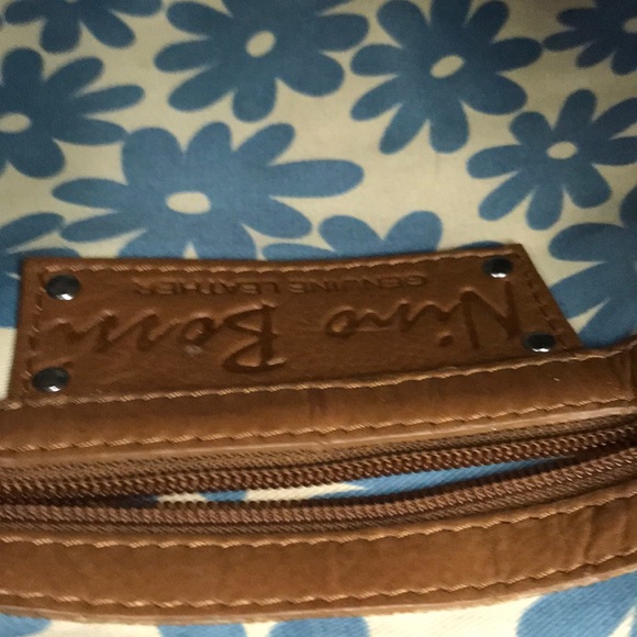 Nino Bossi Crossbody - Picture 7 of 8